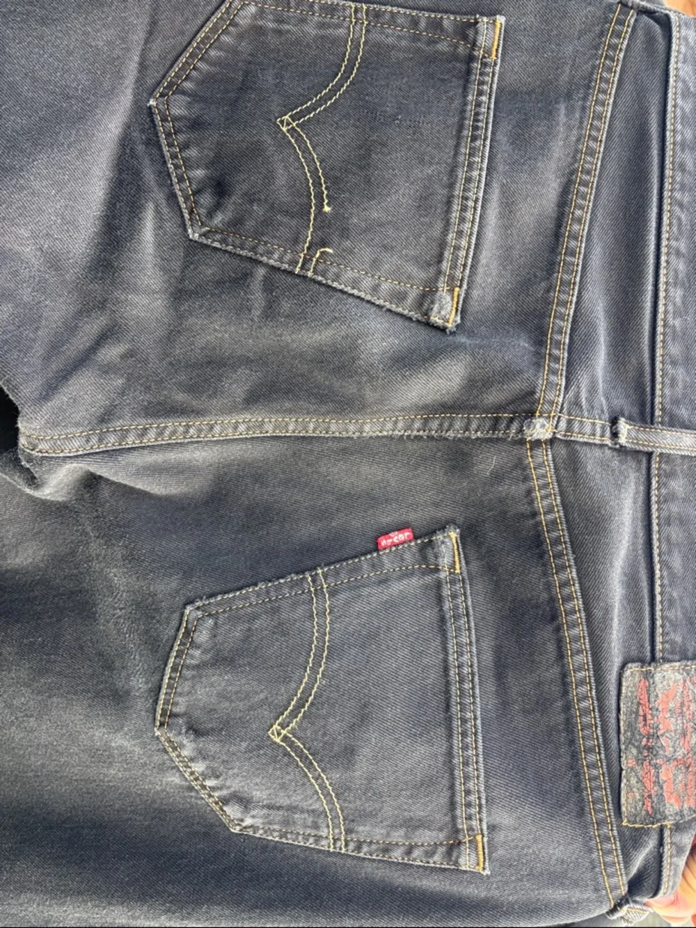 Levi's Men's Black Slim Straight Jeans - Classic Five-Pocket